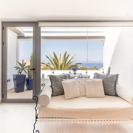 Sissi Boutique - The Terrace Between Ocean And Teide * Santa Ursula (Tenerife)